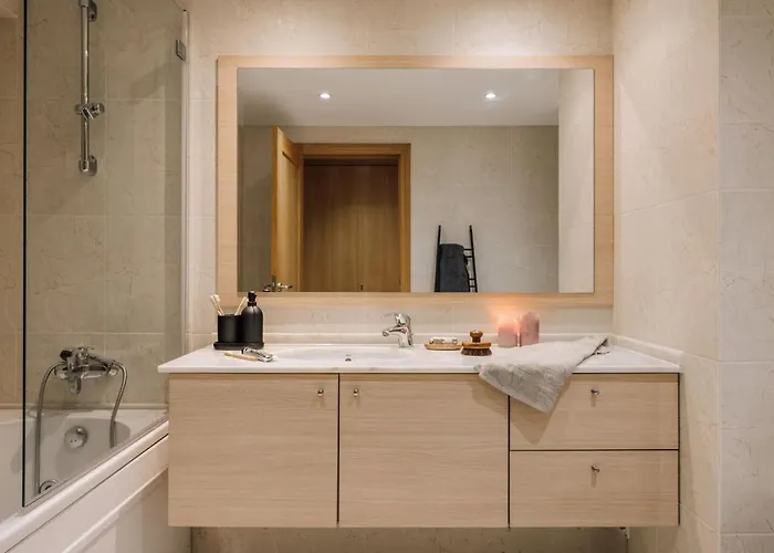 Апартаменти Male - 3 Bedrooms In Arroios