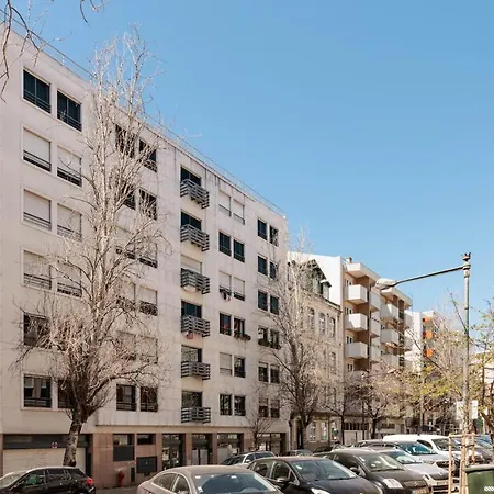 Male - 3 Bedrooms In Arroios * リスボン